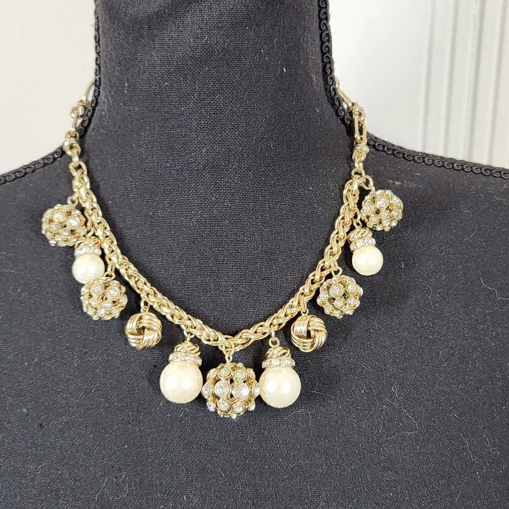 Mythologie Rhinestones & Pearl's (faux) Necklace.